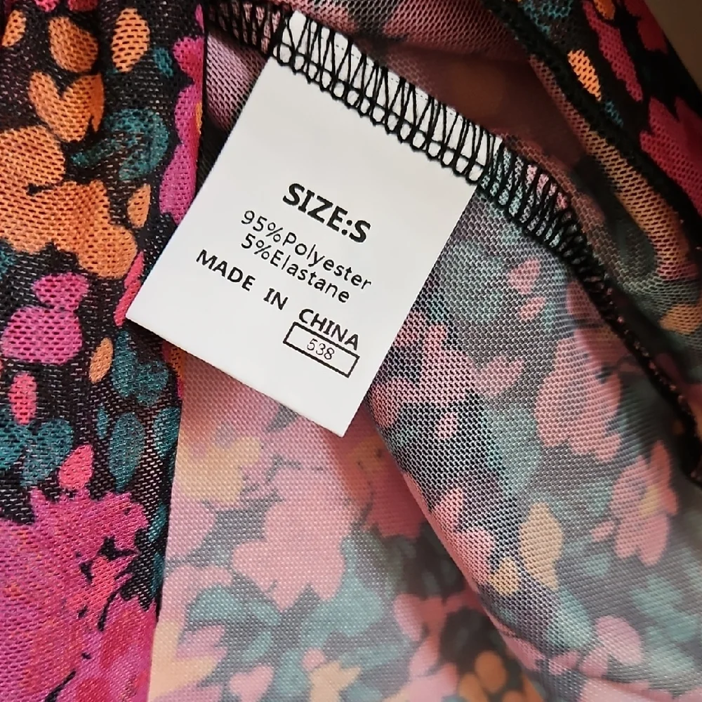 Vibrant Floral Long Sleeve Mesh Top - Picture 4 of 4